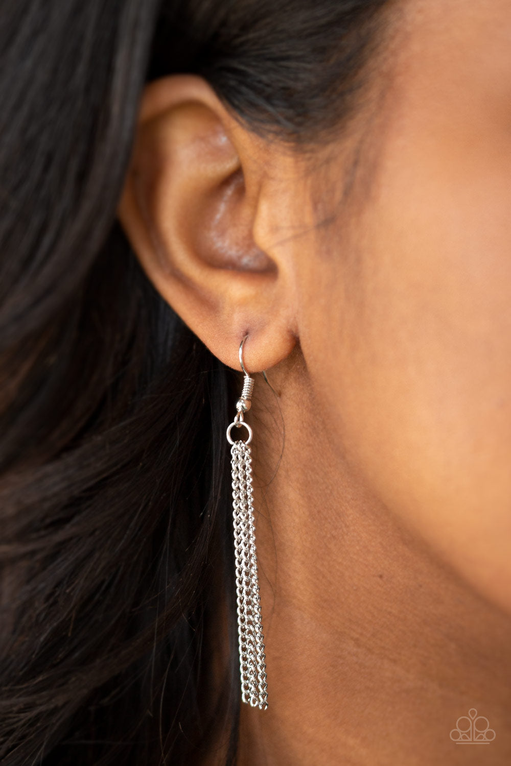 The Keynoter Paparazzi Accessories Necklace with Earrings