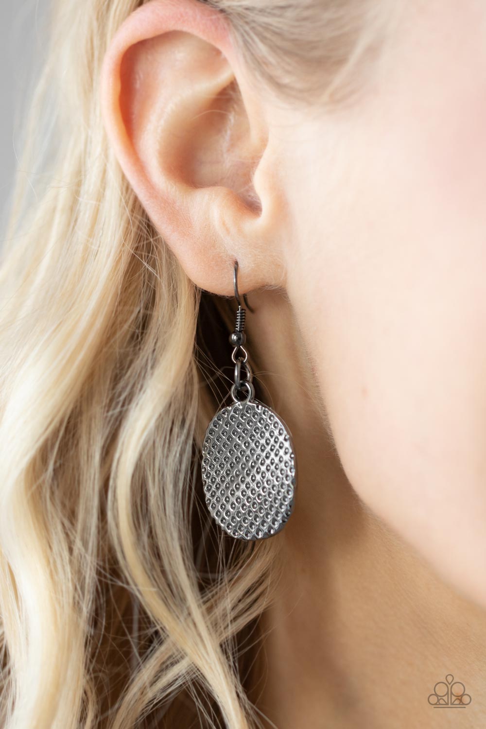 Industrial Wave Paparazzi Accessories Necklaces with Earrings