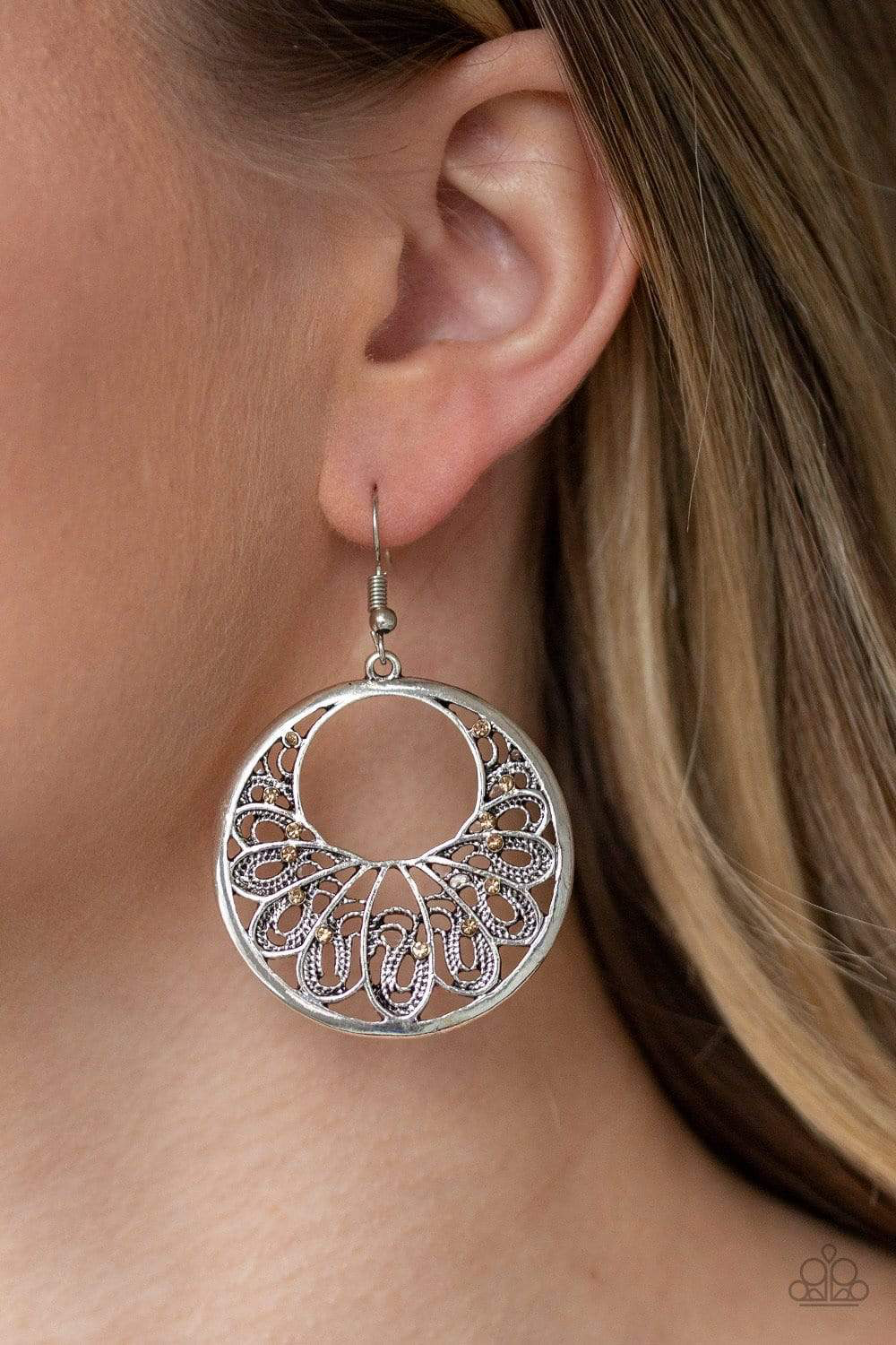 Fancy That Paparazzi Accessories Earrings