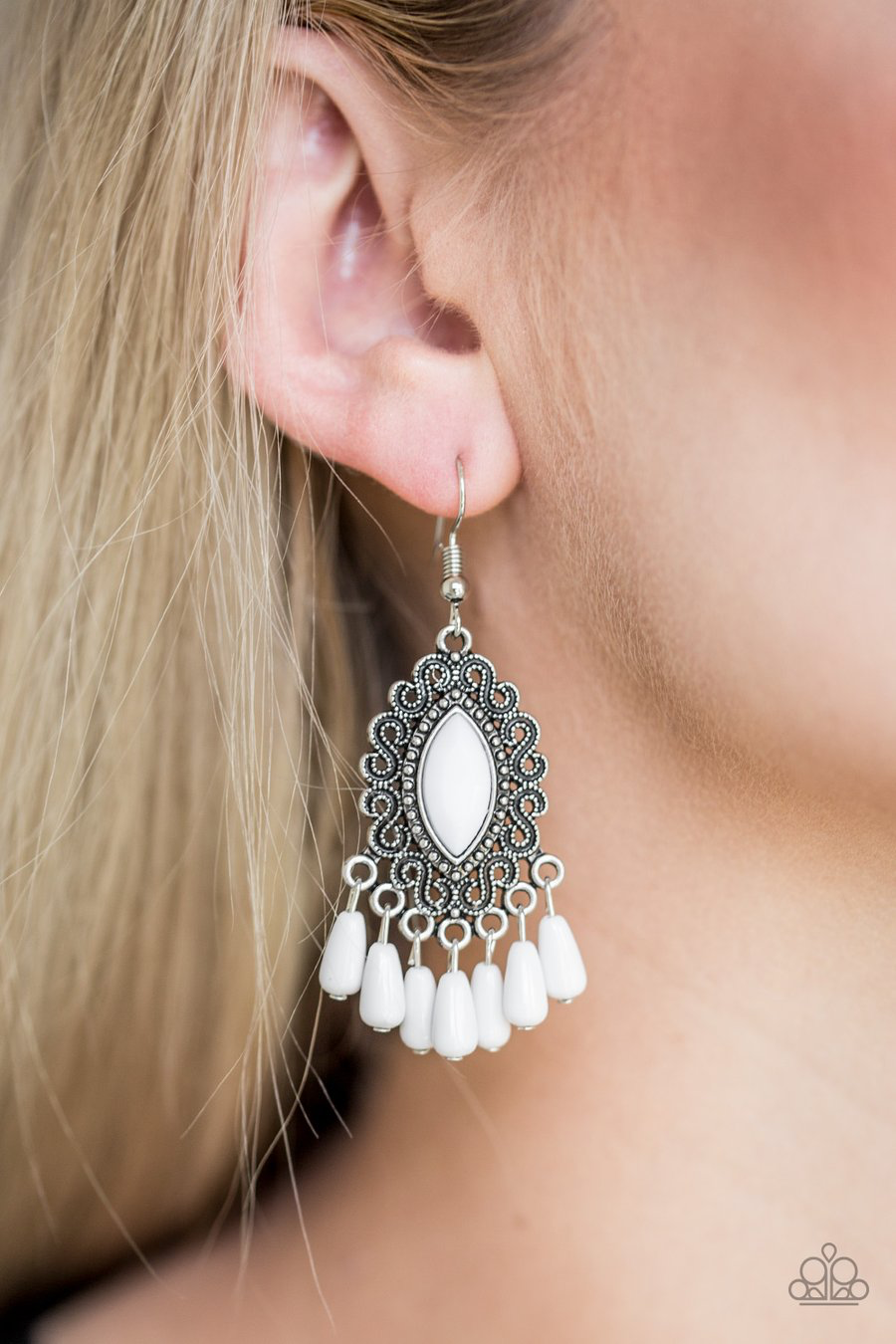 Private Villa Paparazzi Accessories Earrings
