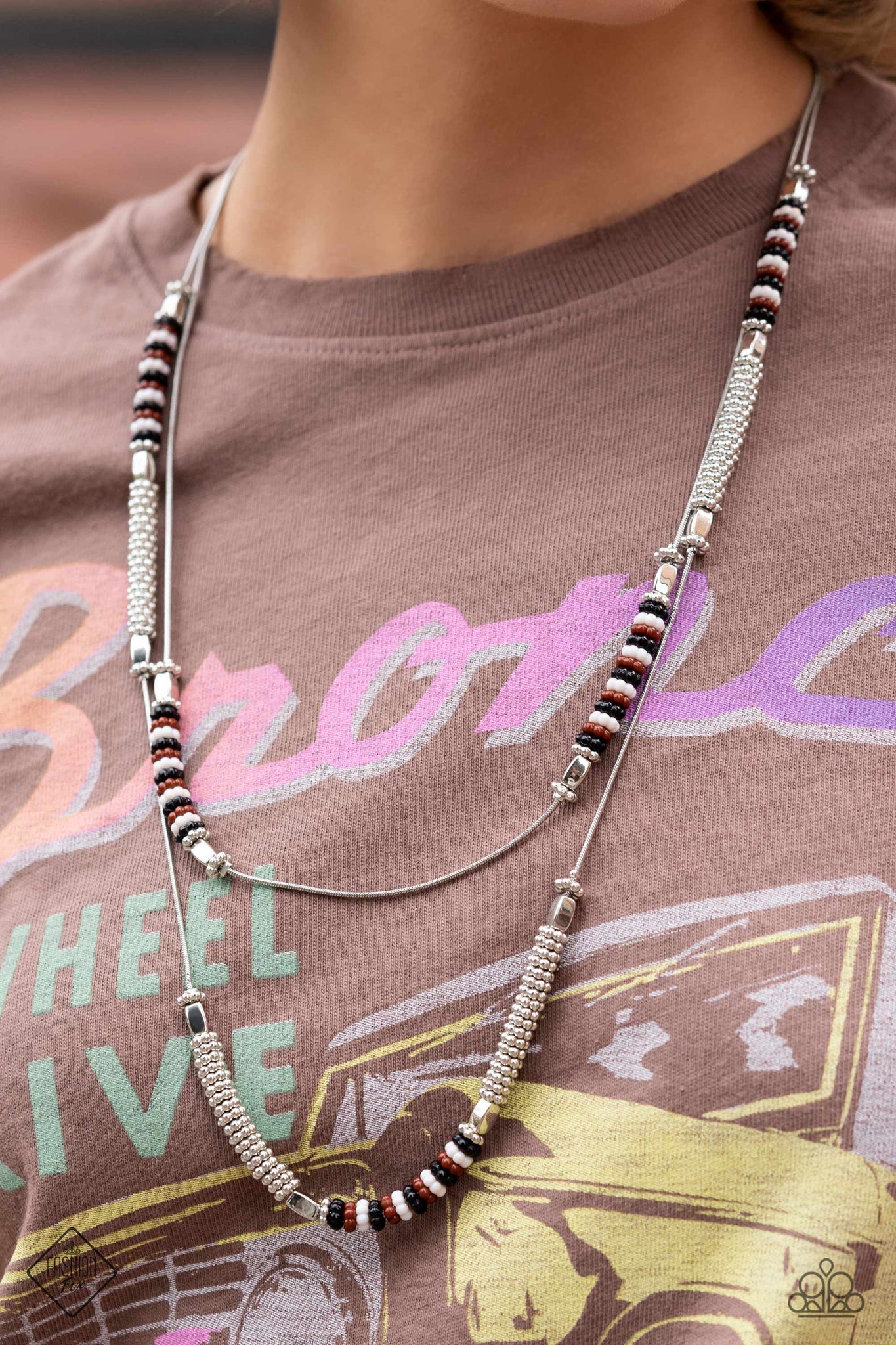 Caviar Chic Paparazzi Accessories Necklace with Earrings