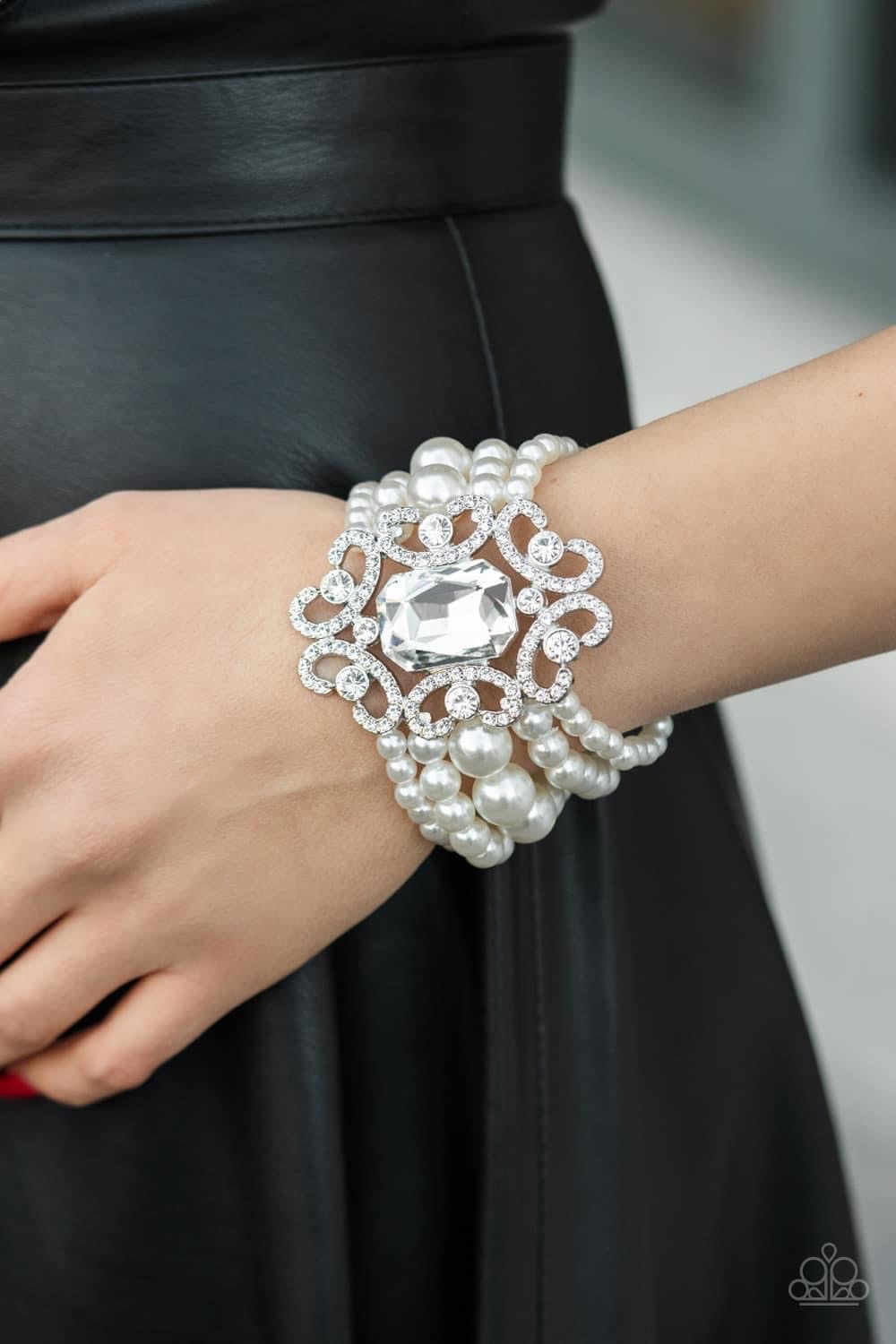 1 Bracelet